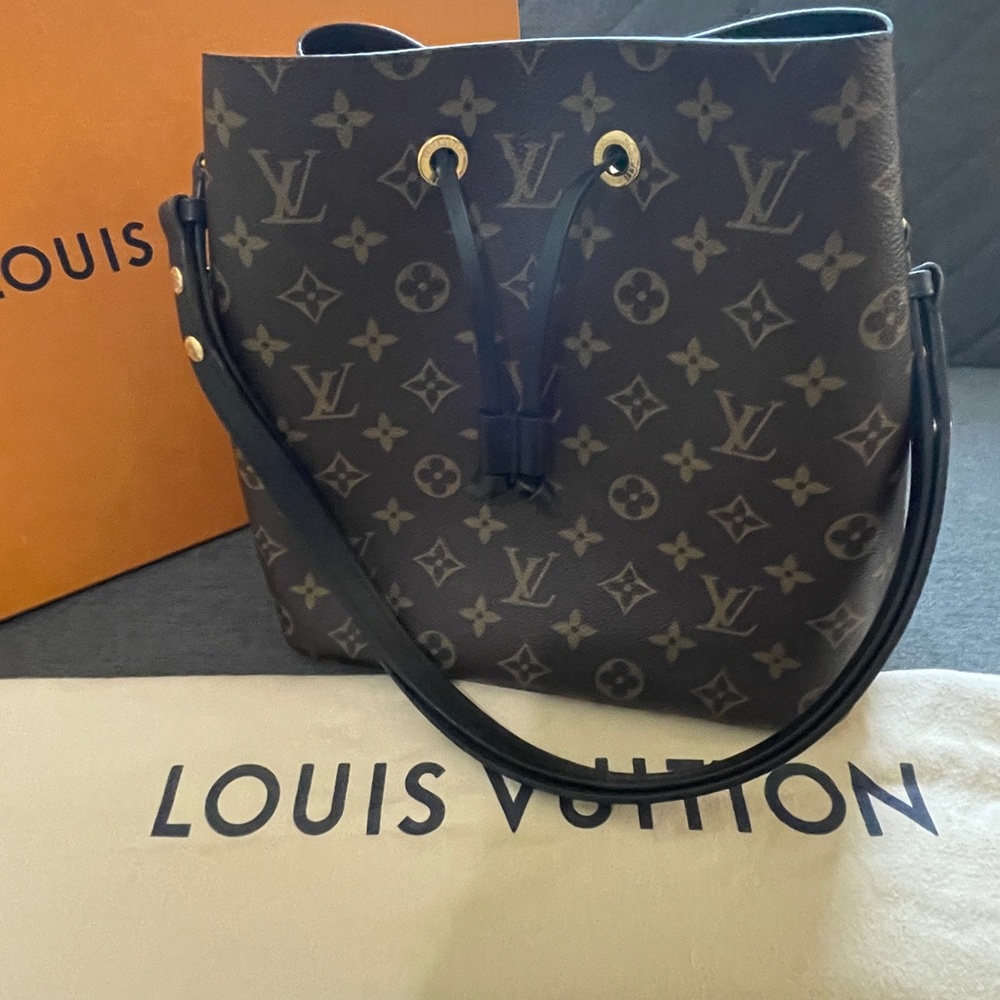 LV NeoNoe MM Monogram